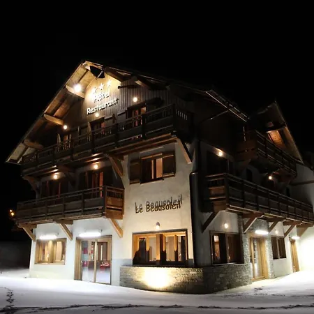 Chalet-hotel Le Beausoleil, The Originals Relais Fontcouverte-la-Toussuire