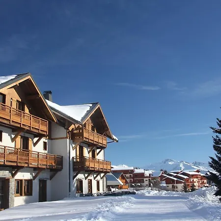 Chalet-hotel Le Beausoleil, The Originals Relais ホテル 3*
