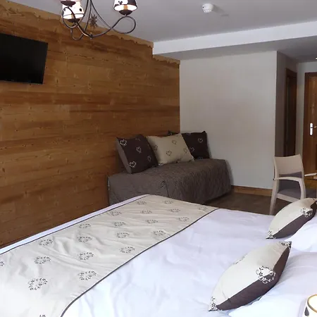 Chalet-hotel Le Beausoleil, The Originals Relais ホテル