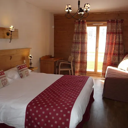 Chalet-hotel Le Beausoleil, The Originals Relais ホテル
