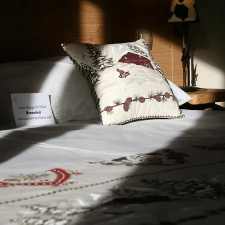 Chalet-hotel Le Beausoleil, The Originals Relais ホテル