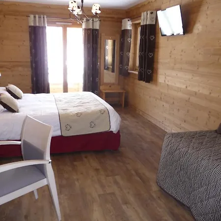 Chalet-hotel Le Beausoleil, The Originals Relais Fontcouverte-la-Toussuire