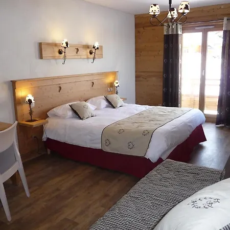 ホテル Chalet-hotel Le Beausoleil, The Originals Relais 3*