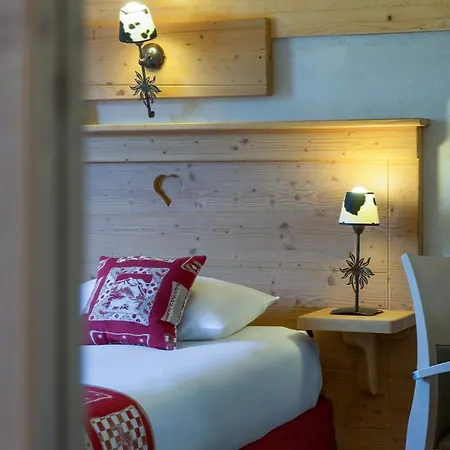 Chalet-hotel Le Beausoleil, The Originals Relais ホテル 3*