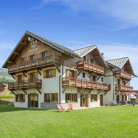 Chalet-hotel Le Beausoleil, The Originals Relais ホテル Fontcouverte-la-Toussuire