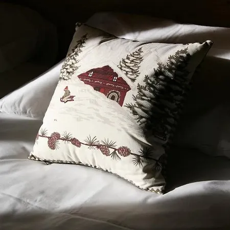 Отель Chalet-hotel Le Beausoleil, The Originals Relais Fontcouverte-la-Toussuire