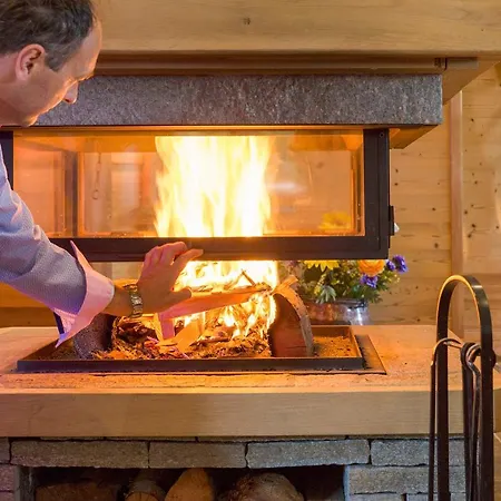 Chalet-hotel Le Beausoleil, The Originals Relais Fontcouverte-la-Toussuire
